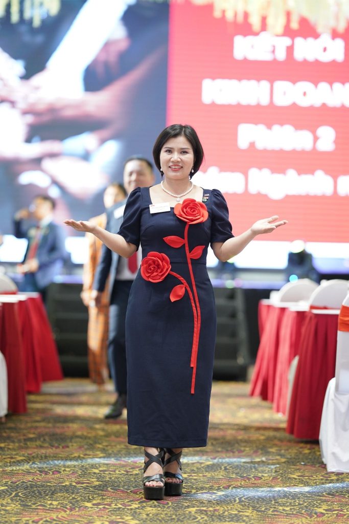 Nguyễn Hồng Ngọc học tập không ngừng nghỉ