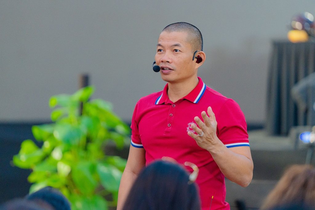 Phạm Thành Long thúc đẩy nội lực con người