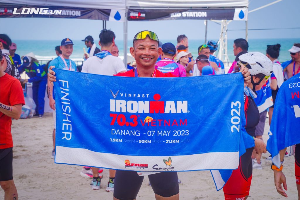 Phạm Thành Long chinh phục Iron Man