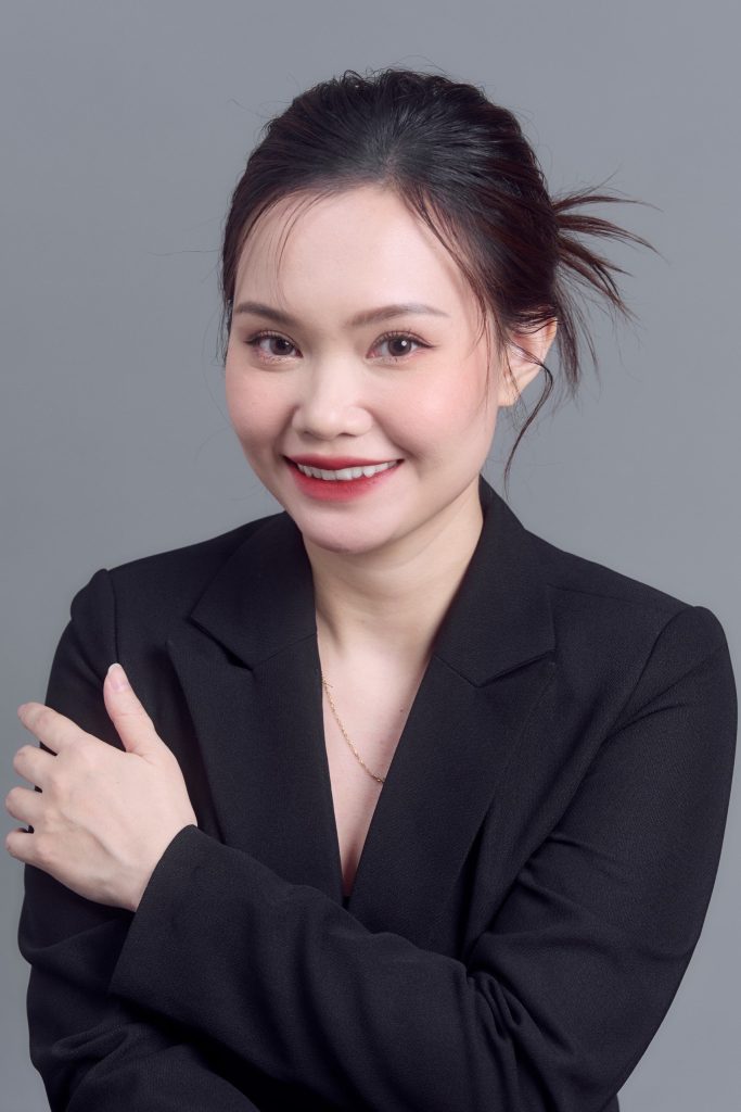 Annie Huỳnh doanh nhân